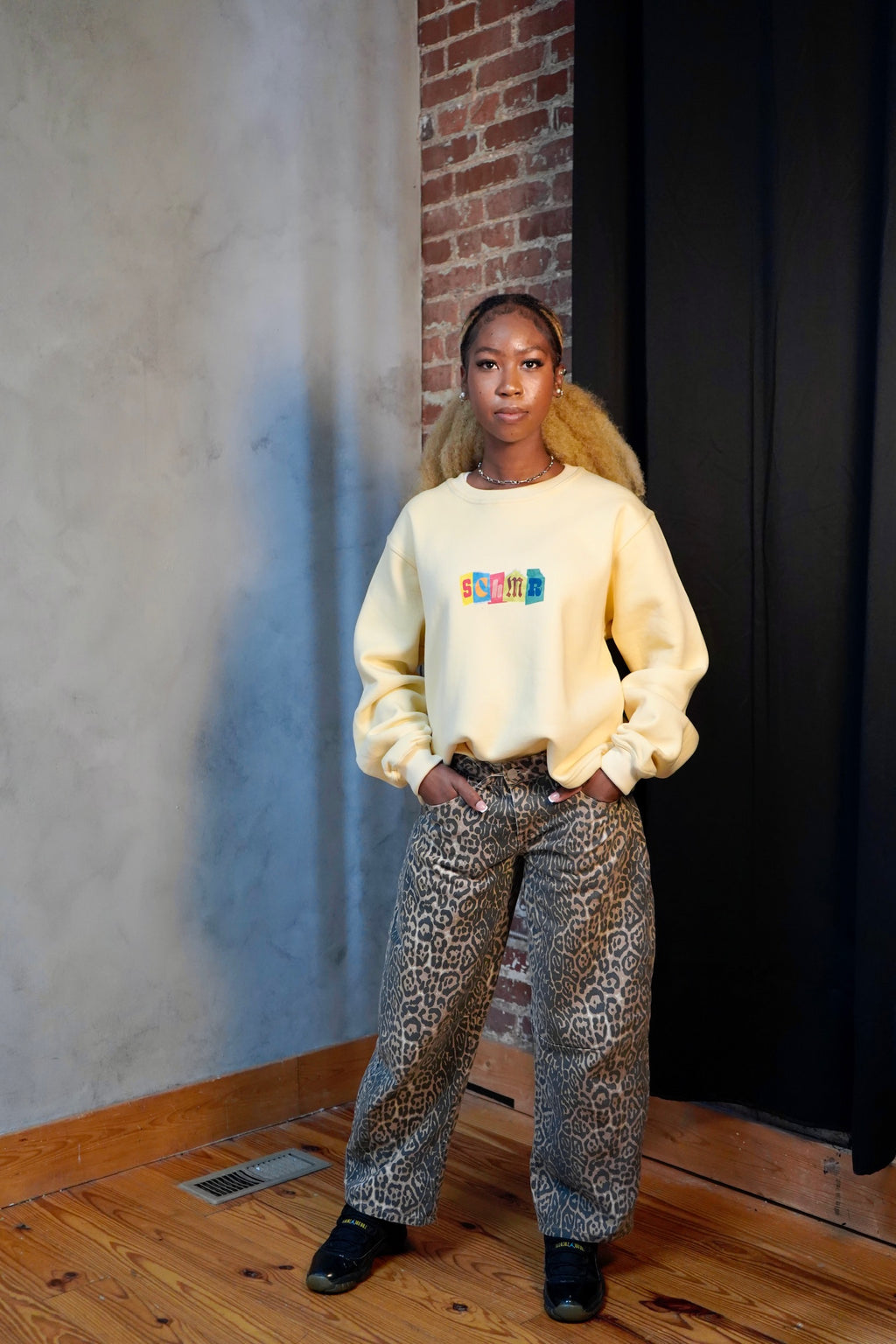 "S.C.H.M.R" Cropped Sweat Shirt